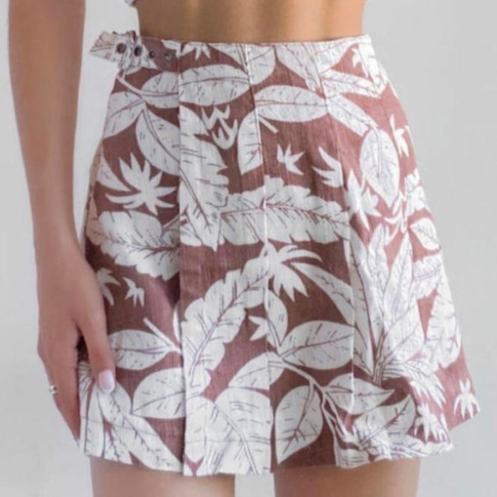 URBAN OUTFITTERS brown and cream leaf print mini skirt